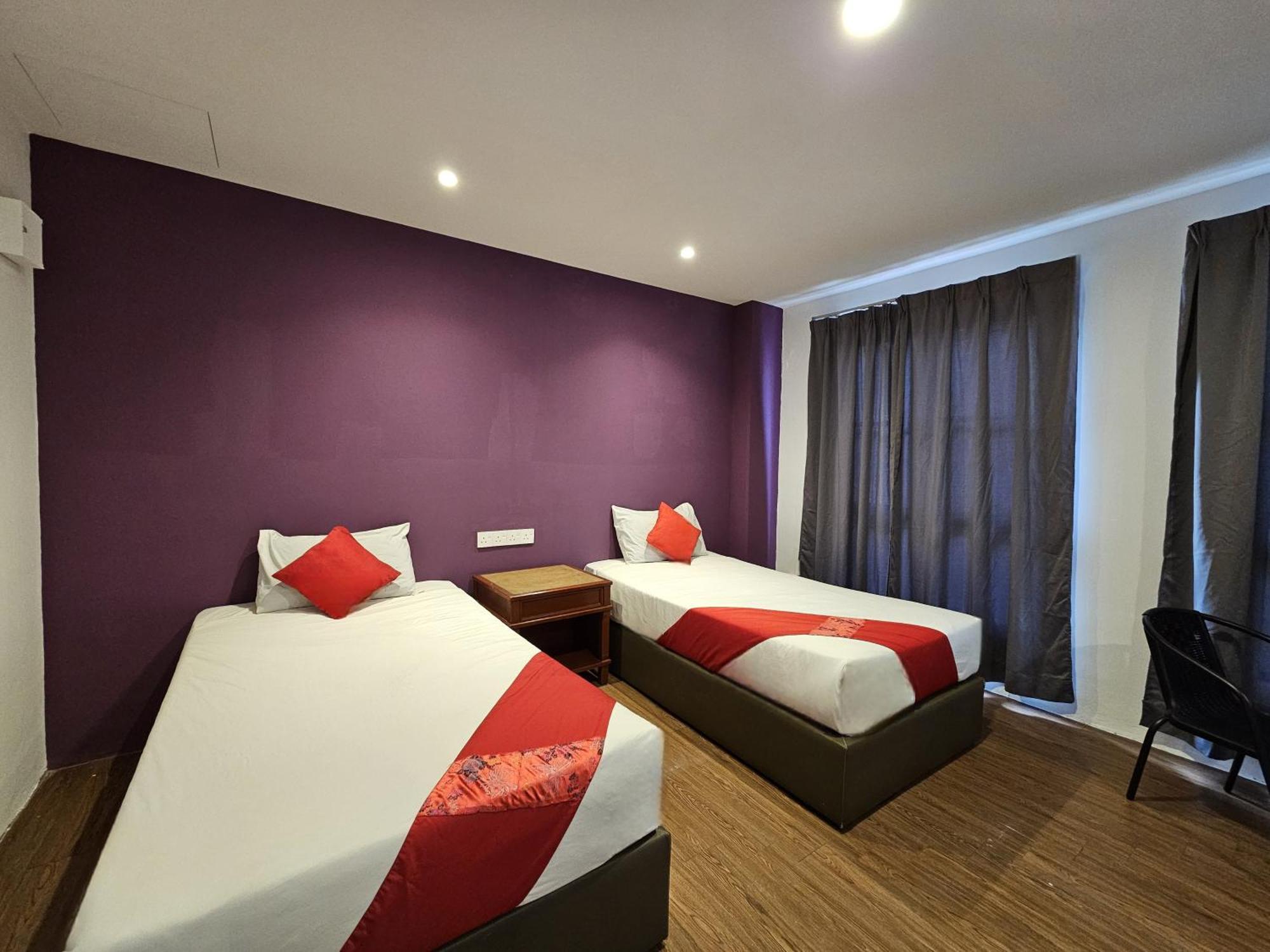 Good2Stay Budget Hotel L Lift L Coway Water L Wifi6 L Laundromat Malacca Bilik gambar